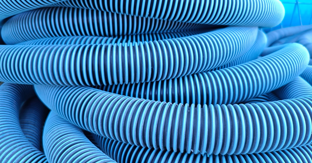 What Is Hose Bend Radius & Why Is It Important?
